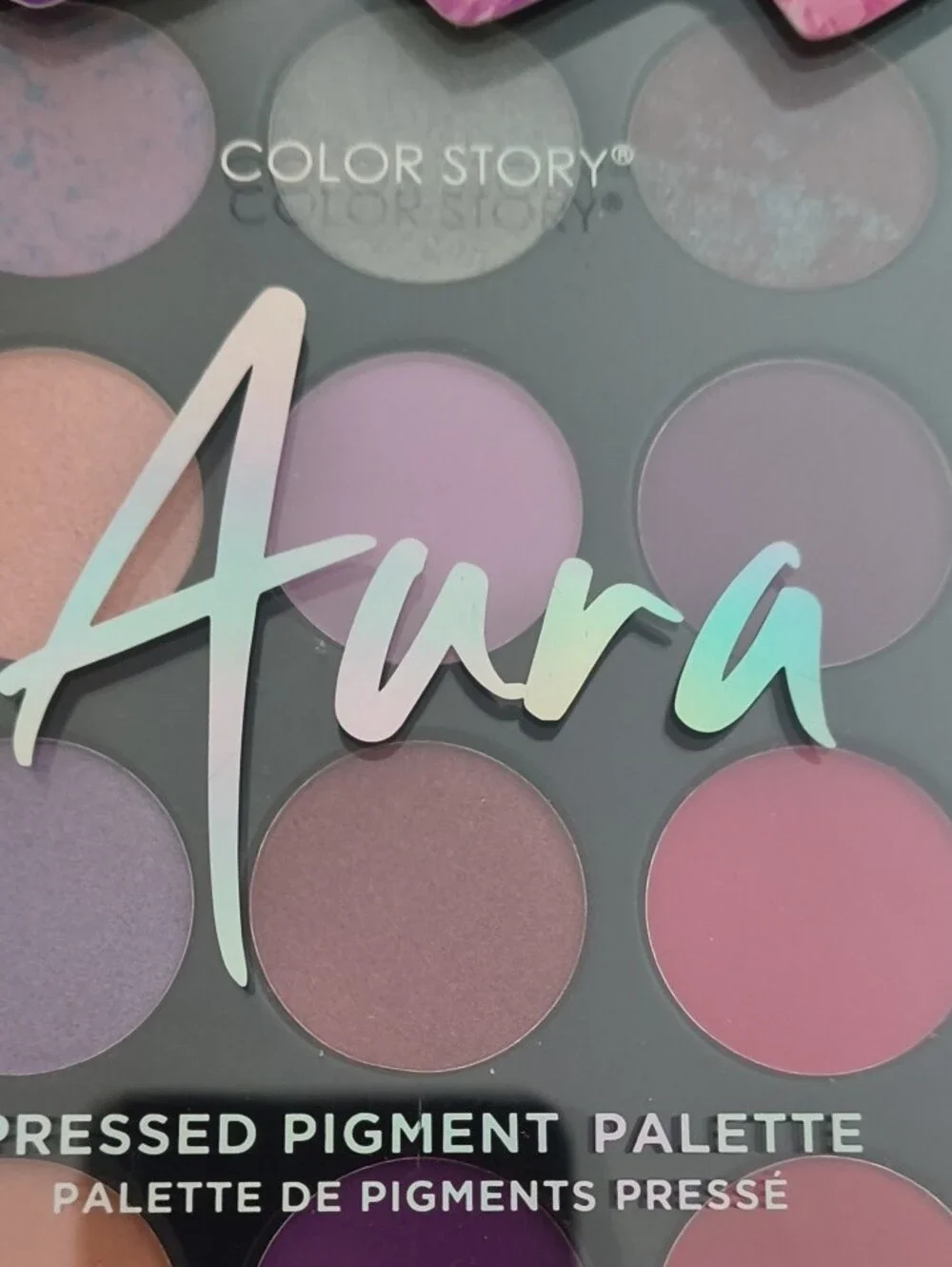 Color Story Aura Eyeshadow Palette - Pink, Purple & Blue Mix
